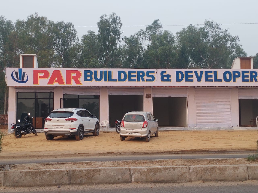 Commercial Shops