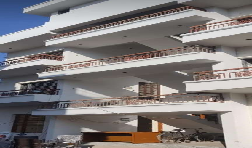 Builder Floor Apartment 
